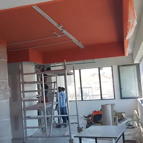 Faux plafond et aménagement intérieur