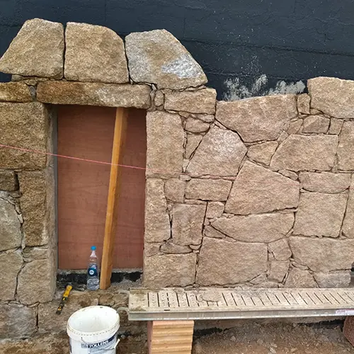 Mur en pierre naturelle